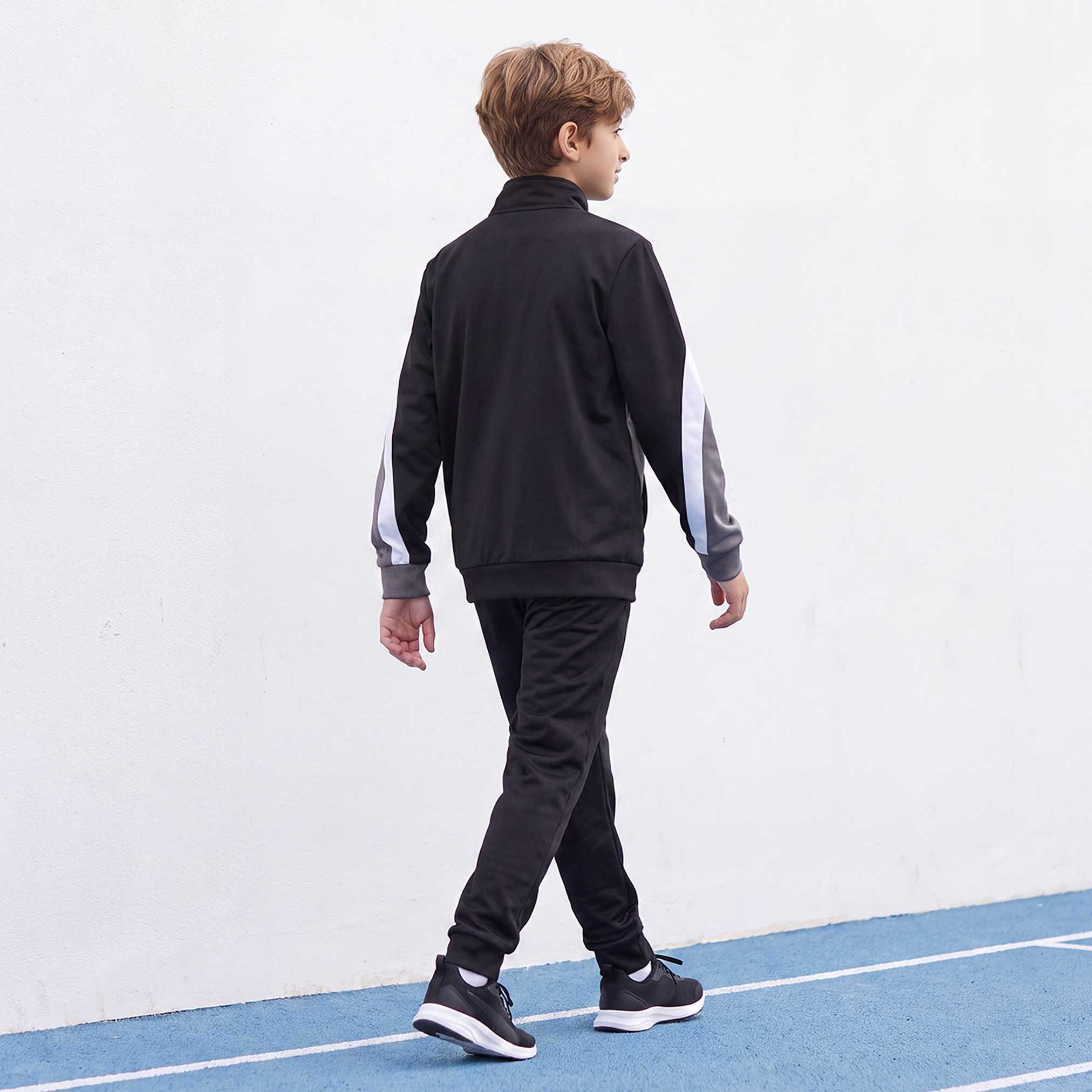 PUMA High Neck Long Sleeves Sweatshirt and Joggers Set with Colourblock Design-boys-clothing-sportswear-sets-image-2