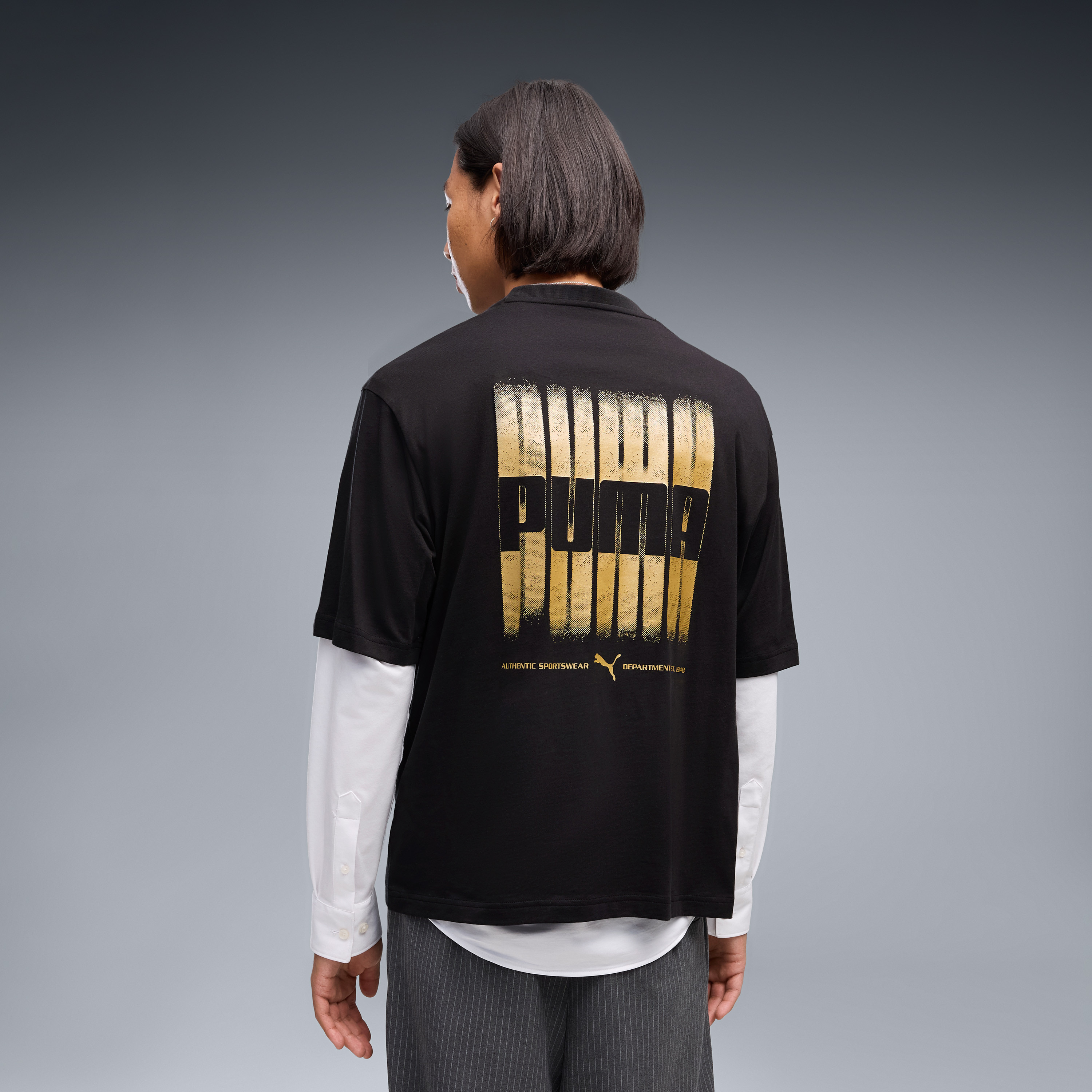 بوما - تيشيرت رجالي برسومات مربعة ورقبة دائرية مزينة برقائق معدنية-men-clothing-sportswearandactivewear-tshirtsandpolos-image-3