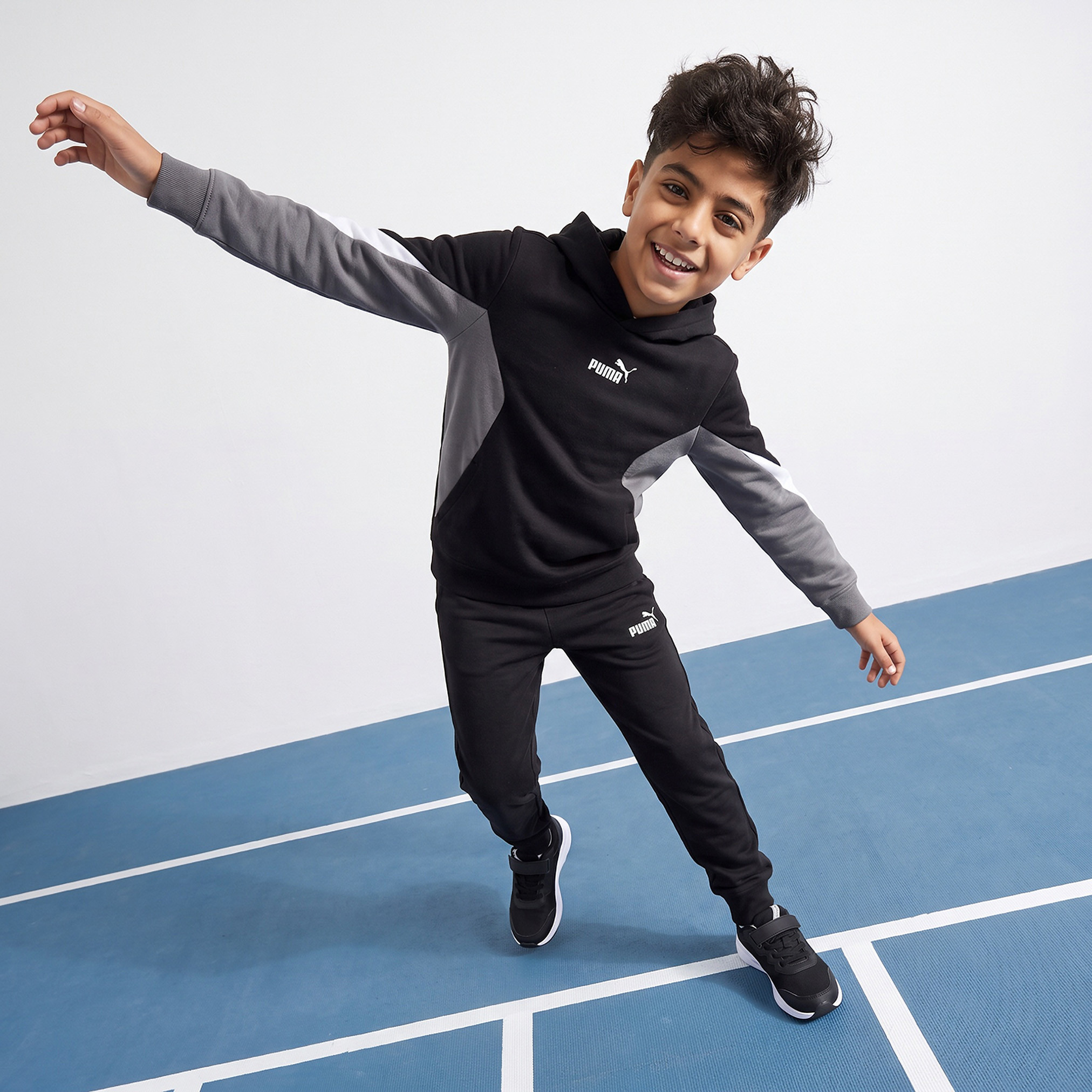 PUMA Colorblock Hooded Sweatshirt with Long Sleeves-sports-boys-clothing-tops-image-3