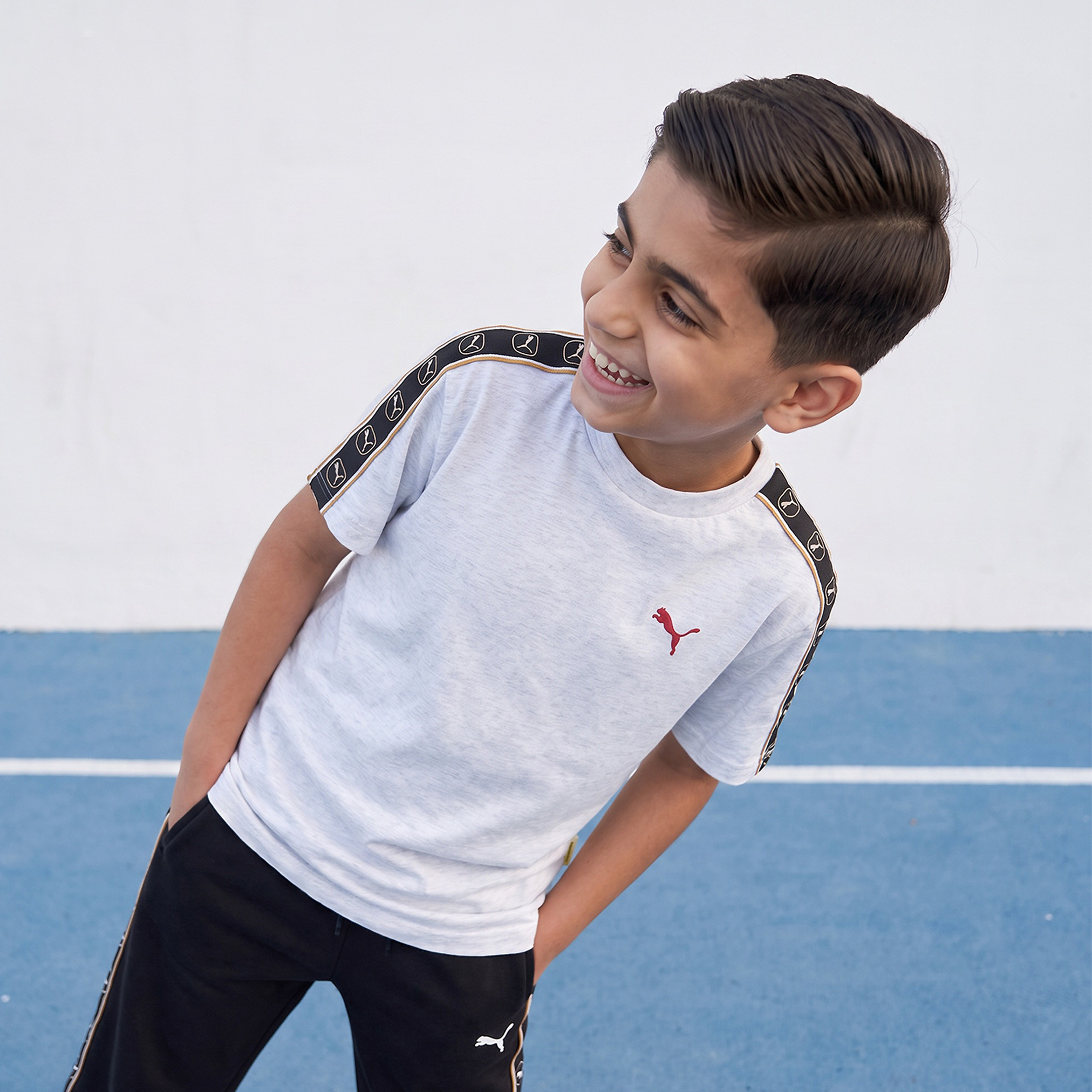 تيشيرت بياقة ضيقة وأكمام قصيرة وشريط بتفاصيل شعار من بوما-sports-boys-clothing-tops-image-1