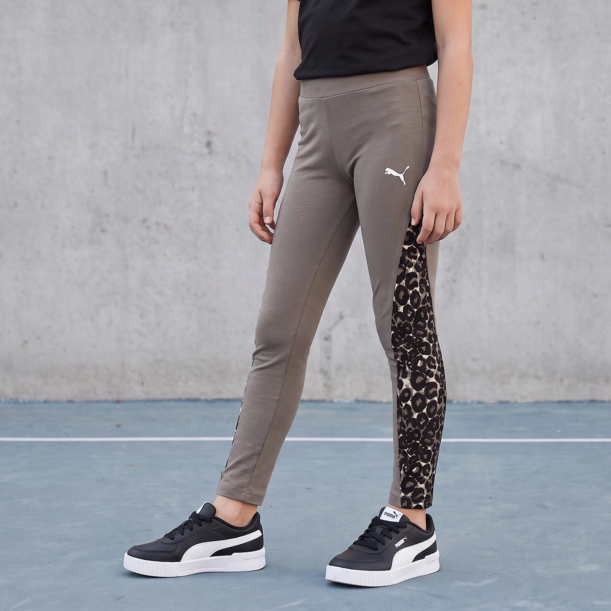 بنطلون ليقنز بطبعات من بوما-girls-clothing-bottoms-leggings-image-1