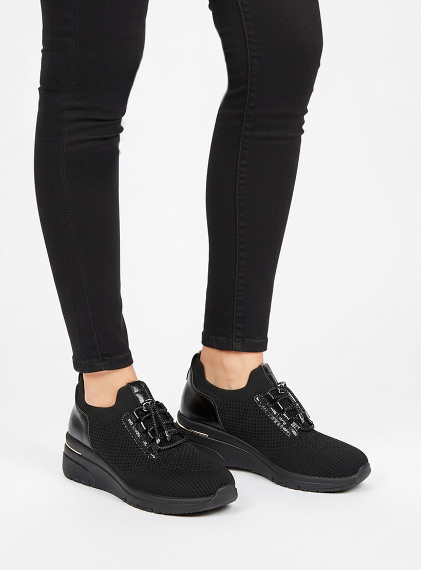 حذاء سنيكرز مزين سهل الارتداء للنساء من لو كونفورت-women-shoes-sneakers-image-2