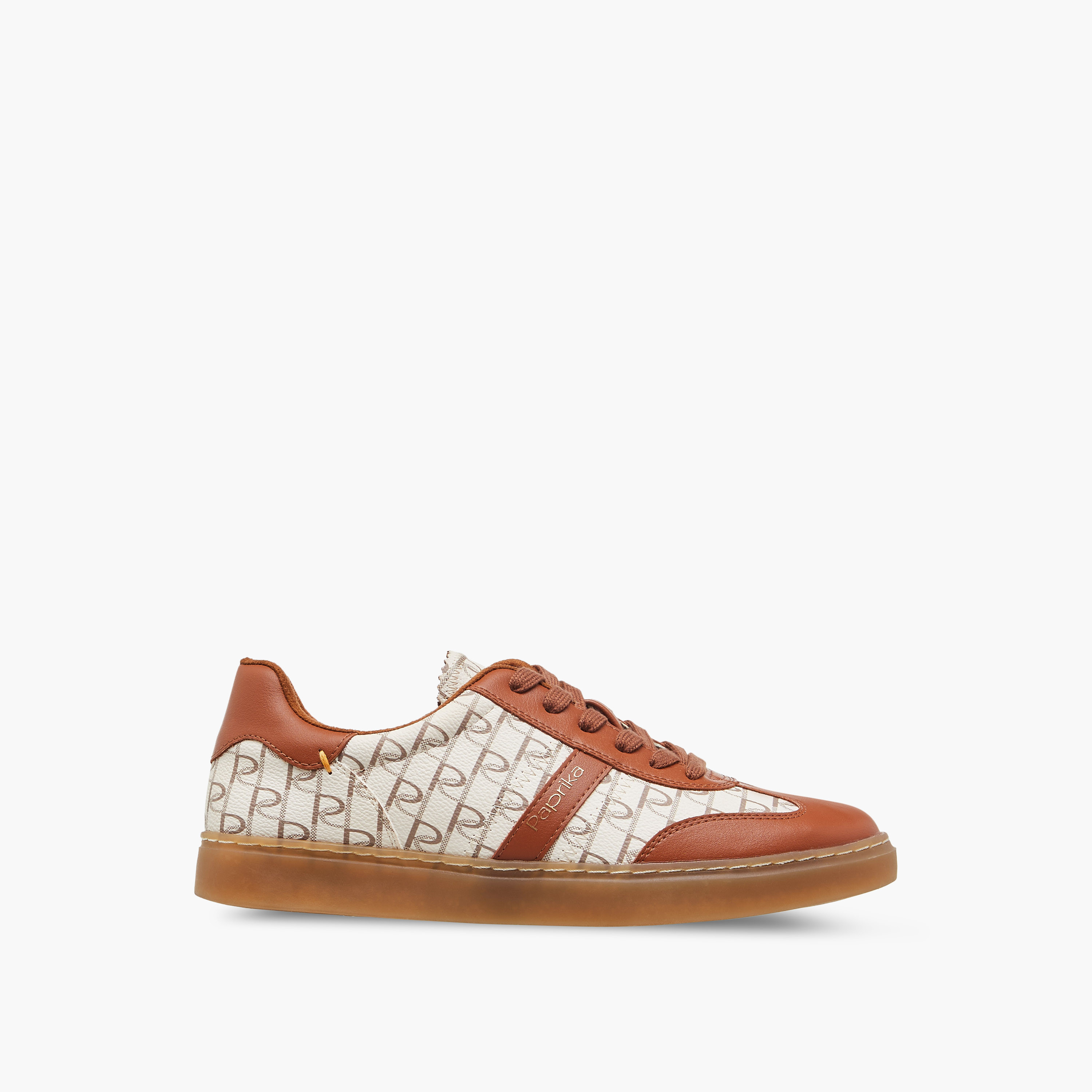حذاء سنيكرز برباط إغلاق وطبعات مونوجرام من بابريكا-women-shoes-sneakers-image-8