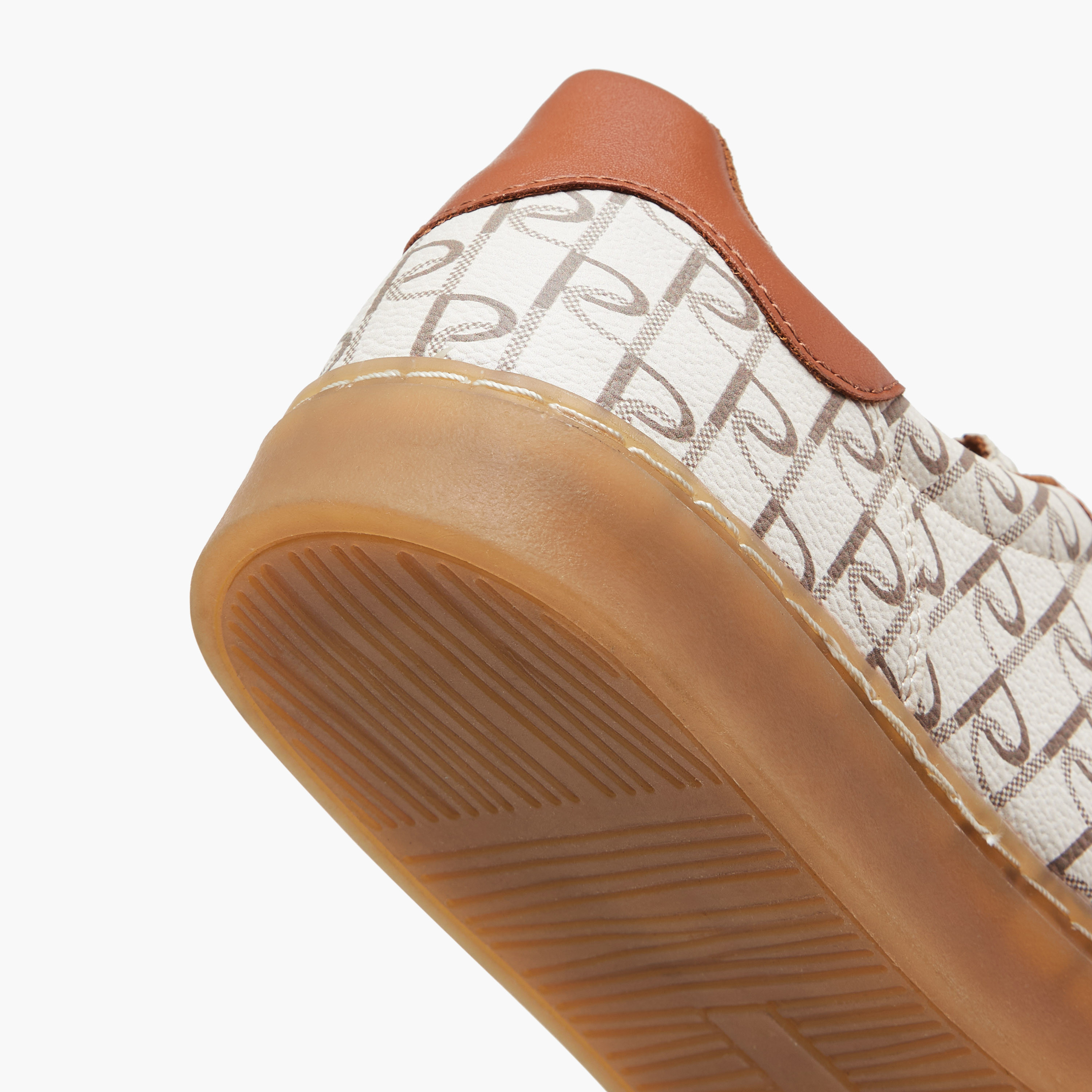 حذاء سنيكرز برباط إغلاق وطبعات مونوجرام من بابريكا-women-shoes-sneakers-image-10