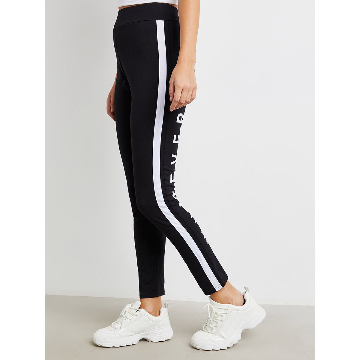 ليقنز مطبوع بتفاصيل جانبية من ستايلي-women-clothing-leggings-image-4