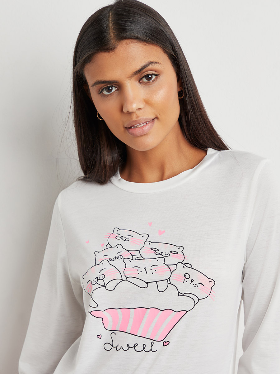 Styli Sweet Graphic Printed Long Sleeves T-shirt and Stripe Pyjama Set-women-clothing-nightwear-pyjamas-bottoms-image-5