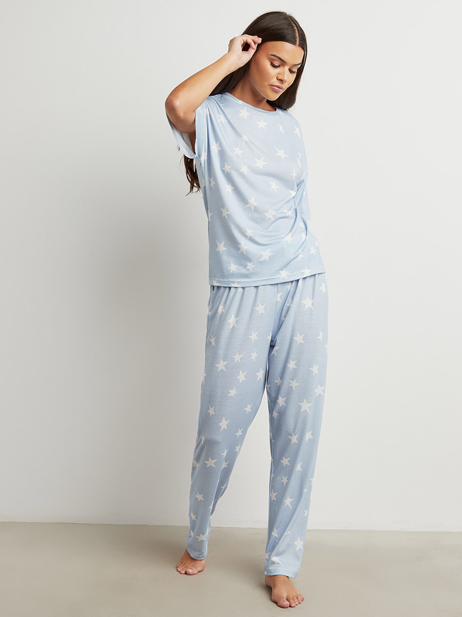 مجموعة من تيشيرت مطبوع وبنطلون بيجاما من ستايلي-women-clothing-nightwear-pyjamas-bottoms-image-1