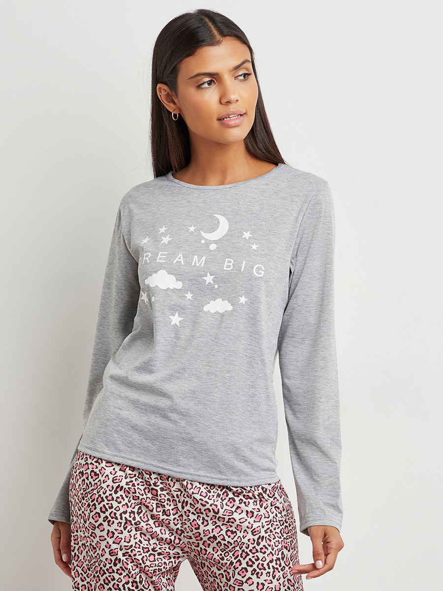 مجموعة من تيشيرت بأكمام طويلة وبنطلون بيجاما من ستايلي-women-clothing-nightwear-pyjamas-bottoms-image-2