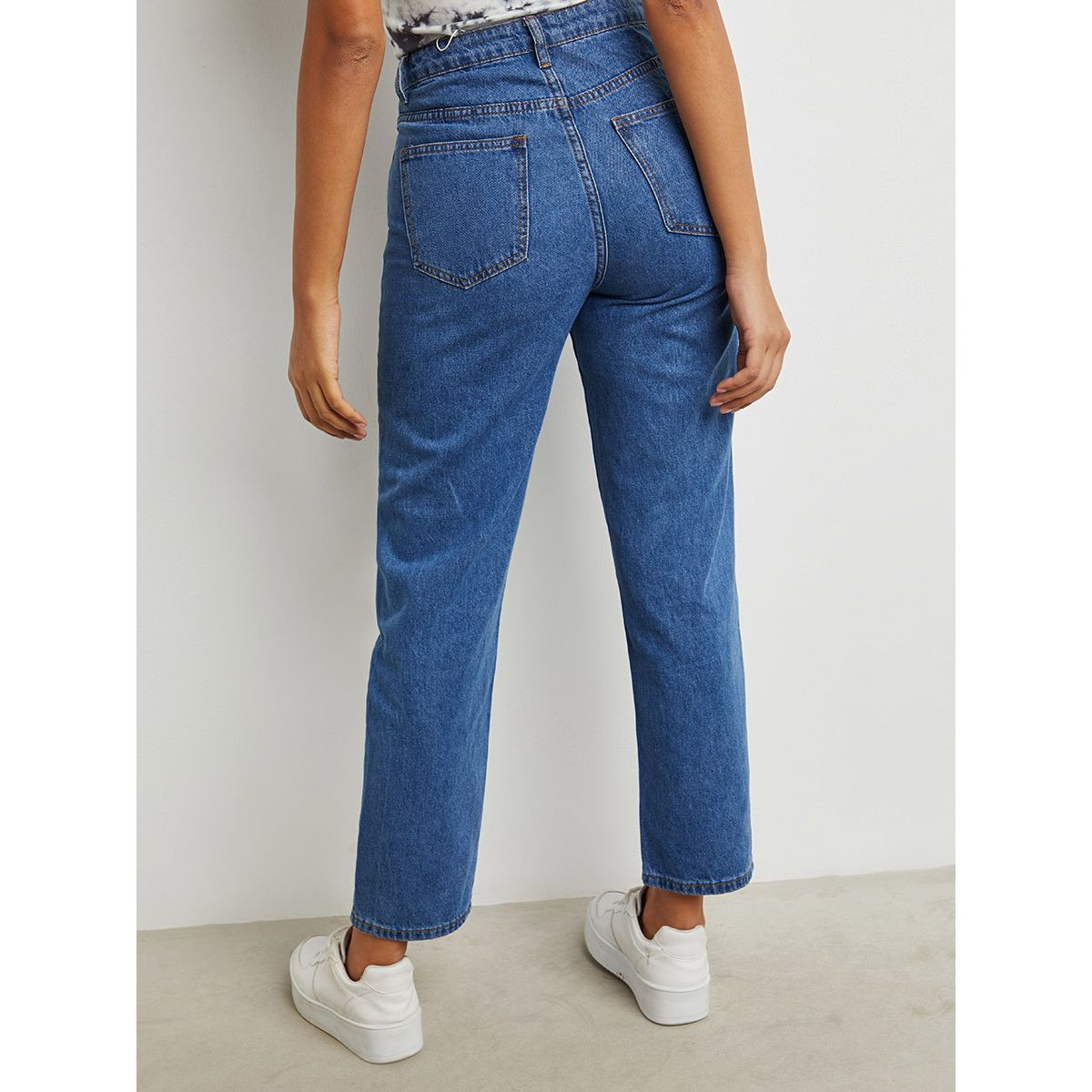 Styli 5-Pocket Construct Straight Leg Jeans-women-clothing-bottoms-jeans-image-4