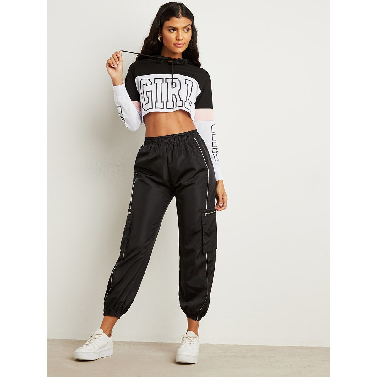 هودي مطبوع بقصة قصيرة من ستايلي-women-clothing-hoodiesandsweatshirts-hoodies-image-2