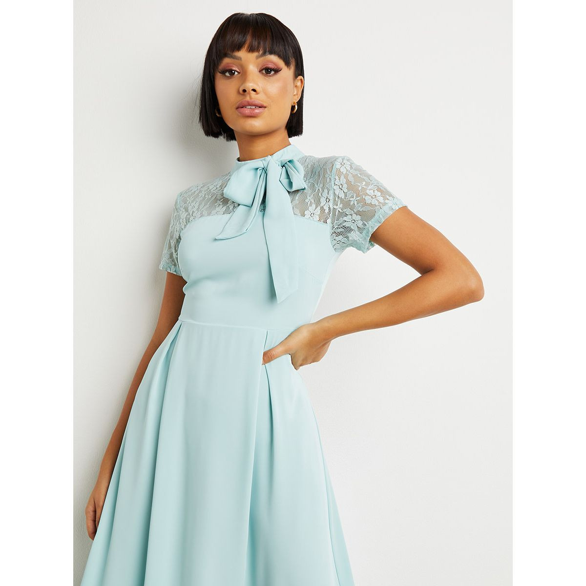 فستان طويل بتفاصيل دانتيل من ستايلي-women-clothing-dresses-image-2