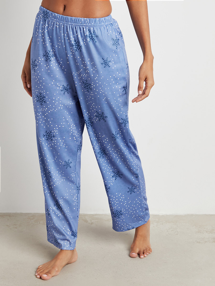 Styli Ruffled Sleeves T-shirt and Snowflake Print Pyjama Set-women-clothing-nightwear-pyjamas-longsets-image-4
