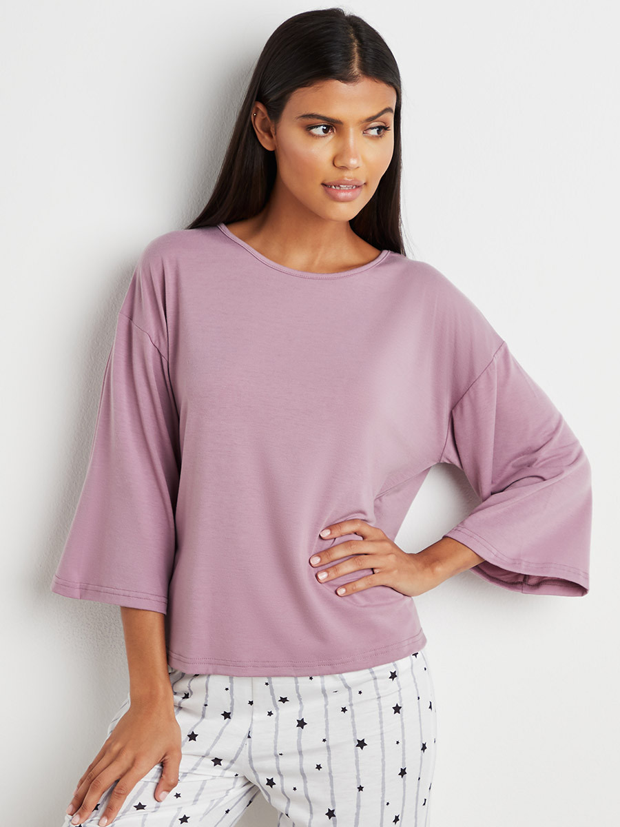 مجموعة من تيشيرت وبنطلون كابري من ستايلي-women-clothing-nightwear-pyjamas-bottoms-image-2