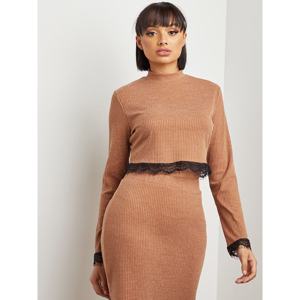 مجموعة من بلوزة قصيرة وتنورة ميدي من ستايلي-women-clothing-bottoms-skirts-image-2