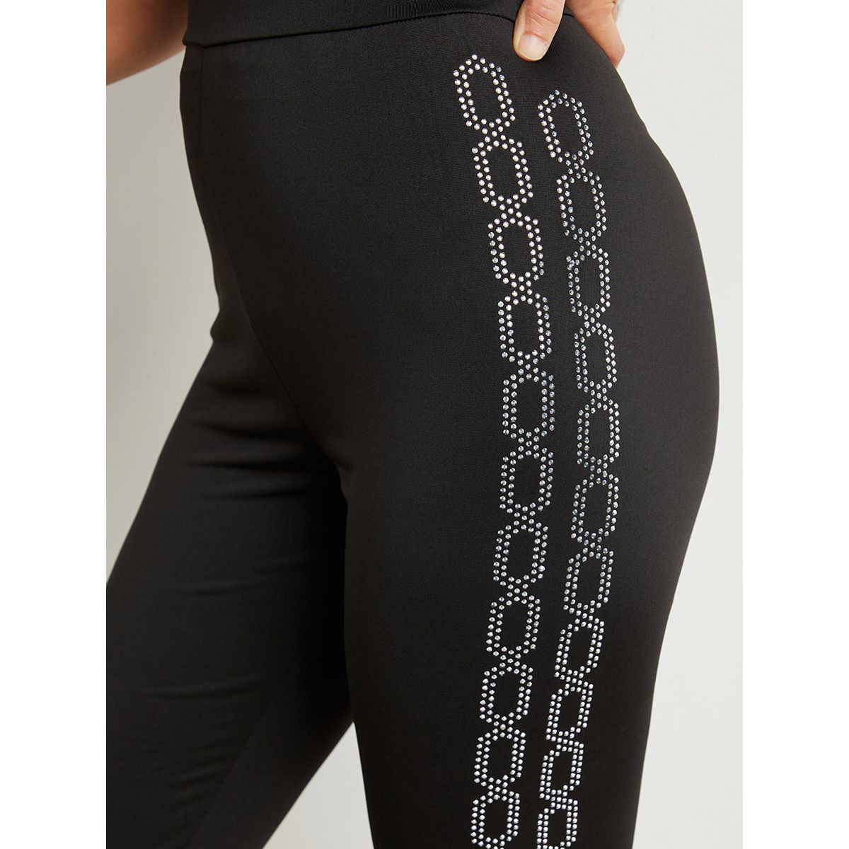 ليقنز بتفاصيل جانبية من ستايلي-women-clothing-leggings-image-4