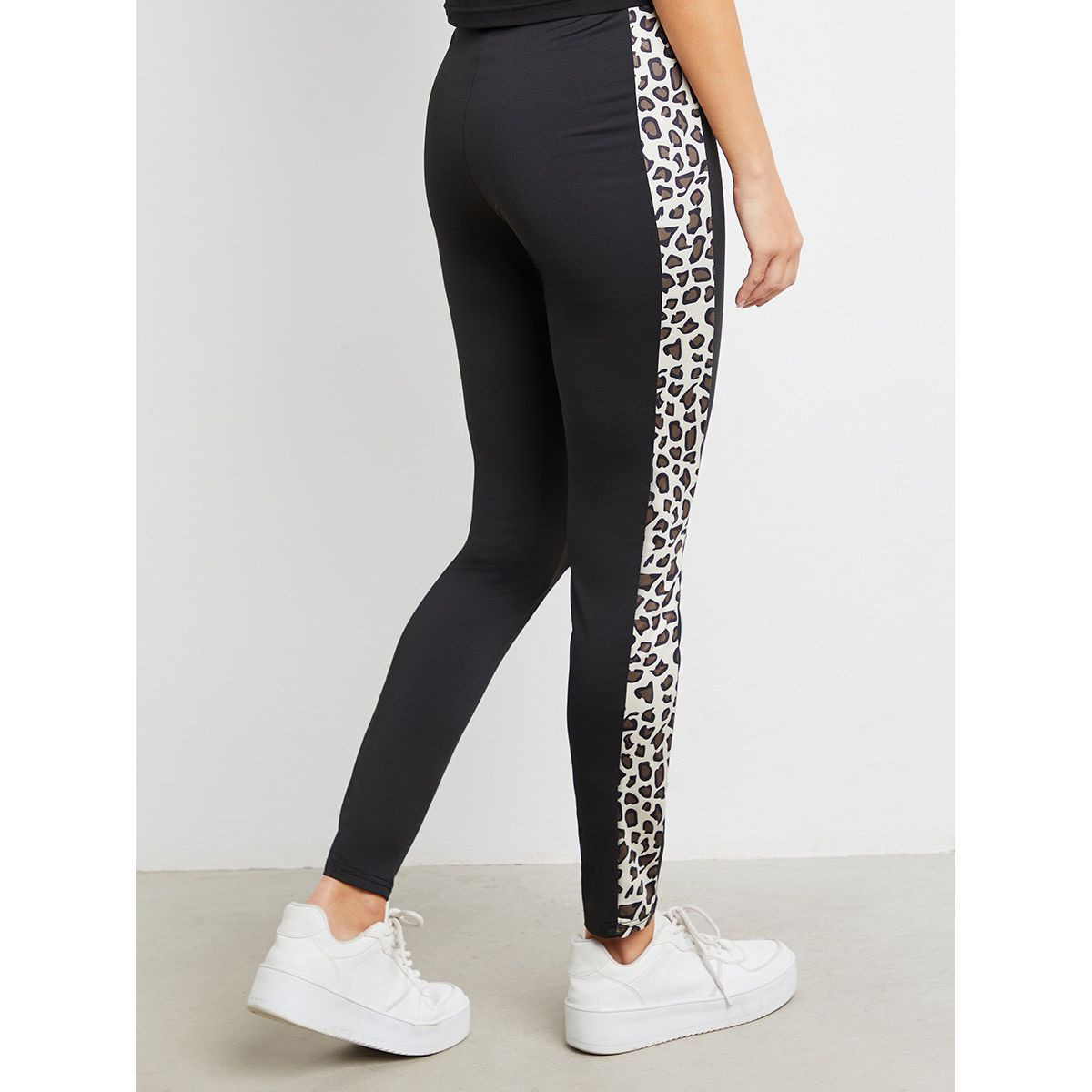 ليقنز مطبوع بتفاصيل جانبية من ستايلي-women-clothing-leggings-image-4