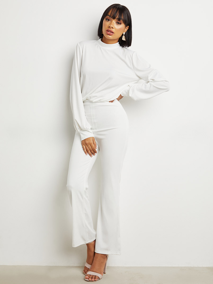 أفرول بأرجل واسعة وتفاصيل خلفية من ستايلي-women-clothing-jumpsuits-image-1