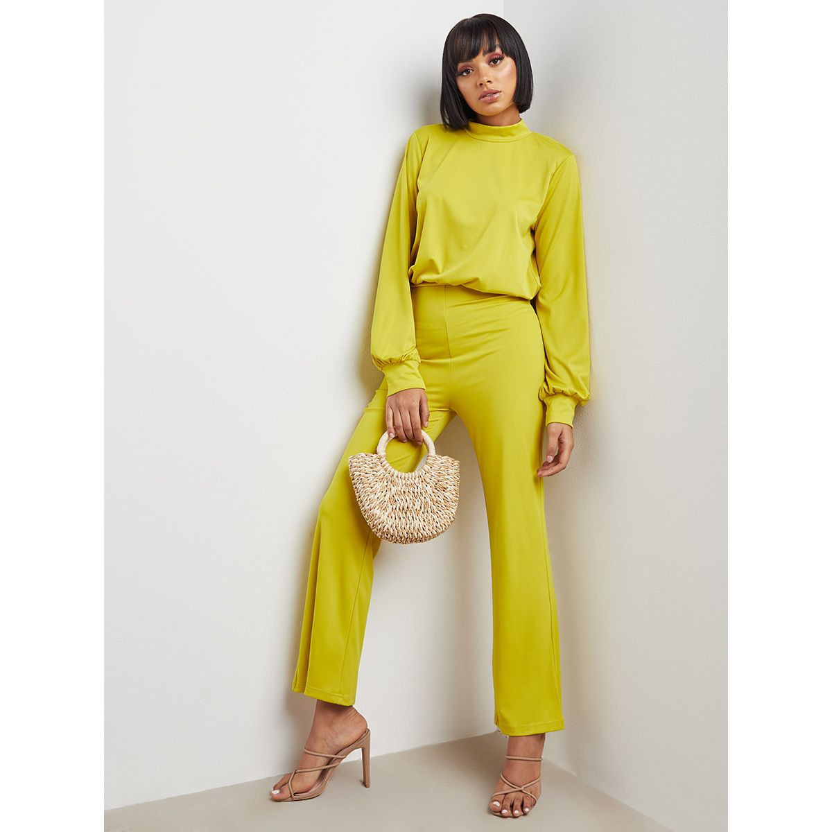 أفرول بتفاصيل خلفية من ستايلي-women-clothing-jumpsuits-image-1