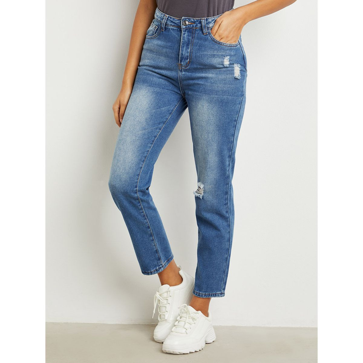بنطلون جينز بقصة واسعة من ستايلي-women-clothing-bottoms-jeans-image-1