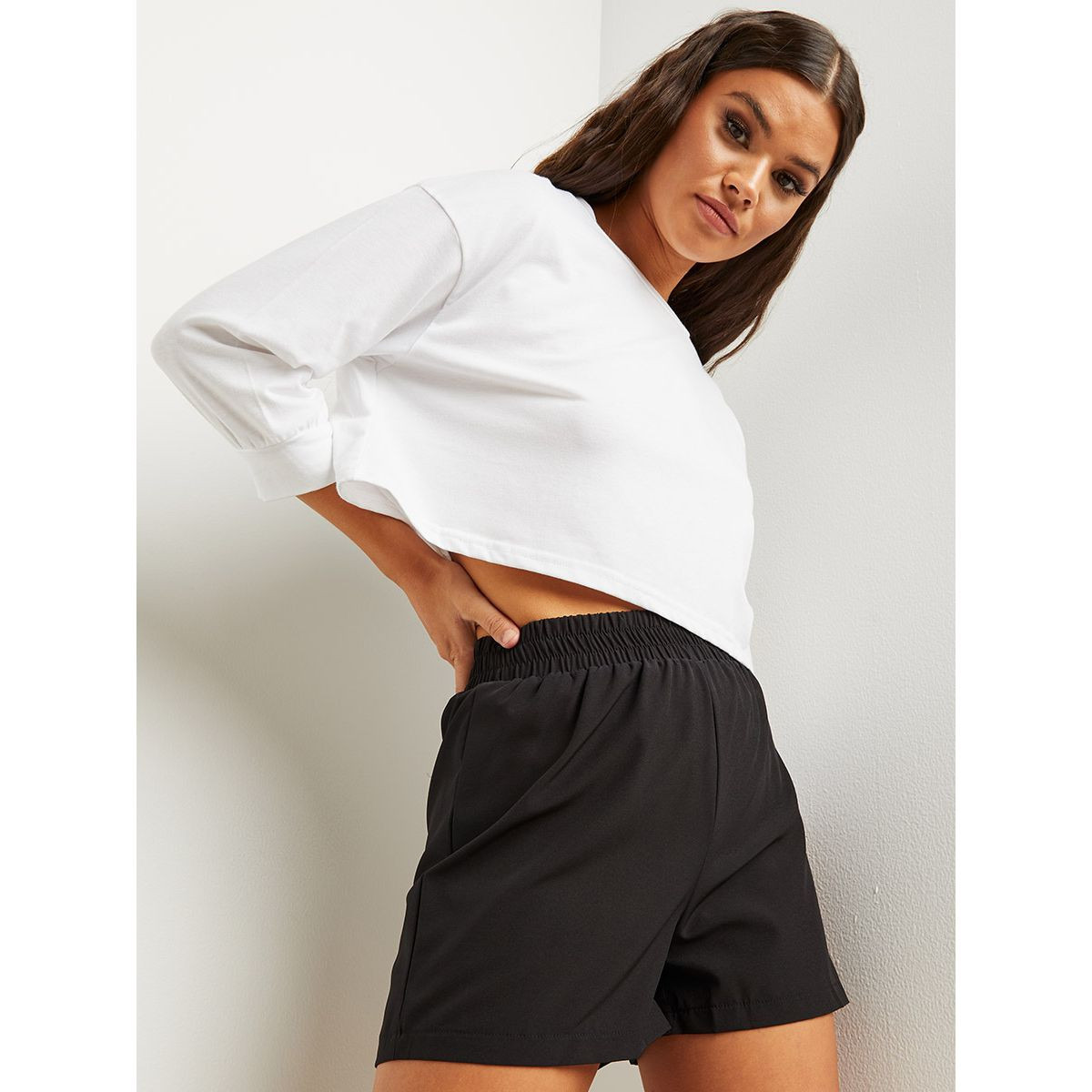 شورت رياضي بقصة واسعة من ستايلي-women-clothing-sportswearandactivewear-bottoms-image-1