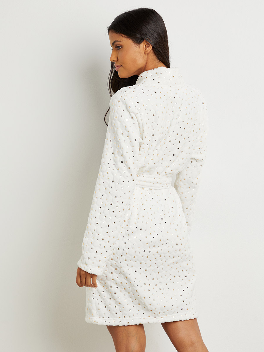 Styli Luxury Fleece Textured Foil Star Print Robe-women-clothing-nightwear-robes-image-4
