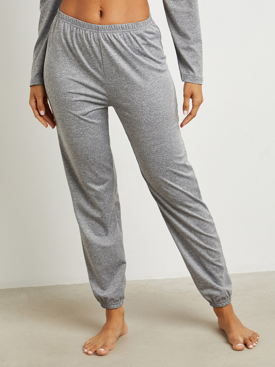 Styli Weekend I Love You Slogan Print Top and Cuffed Pants Lounge Set-women-clothing-nightwear-pyjamas-bottoms-image-5