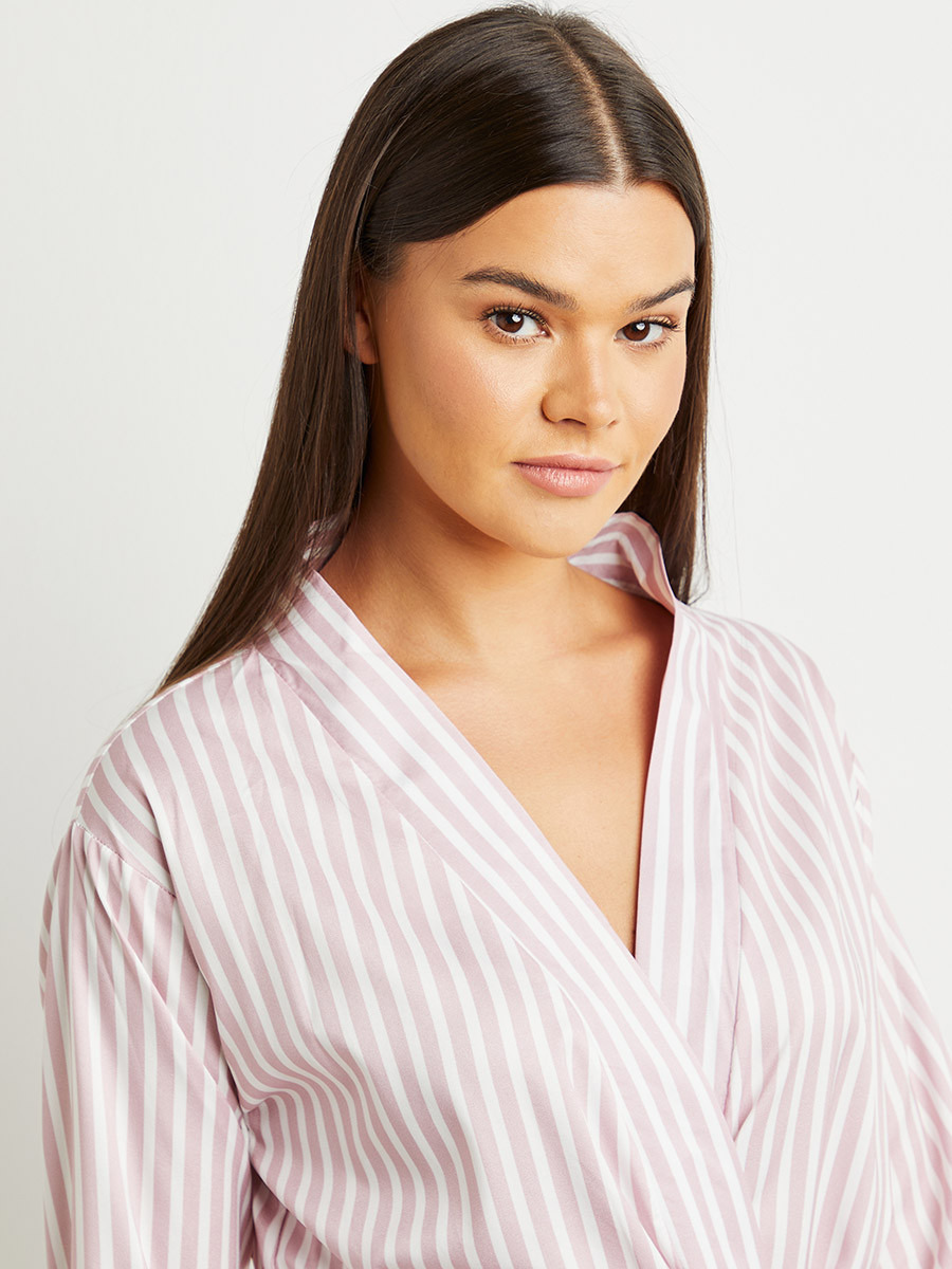 روب مخطط بتفاصيل كشكش من ستايلي-women-clothing-nightwear-robes-image-2