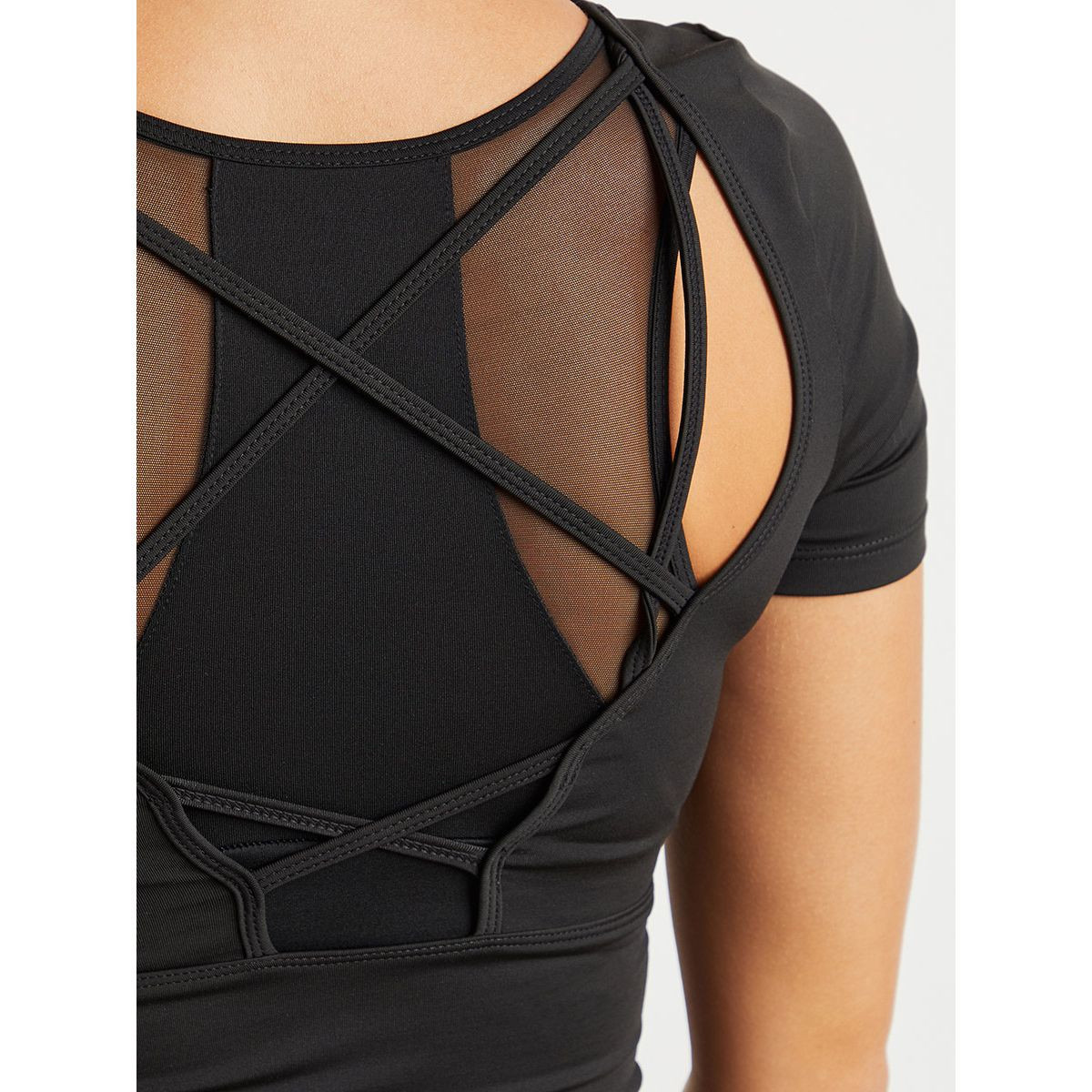 بلوزة رياضية قصيرة من ستايلي-women-clothing-sportswearandactivewear-tshirtsandvests-image-4