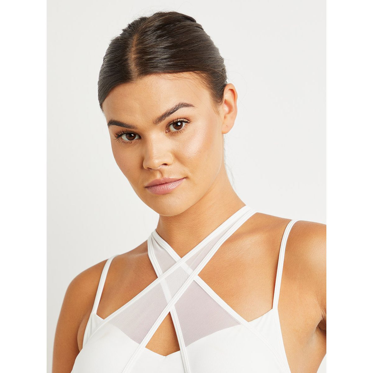 صدرية رياضية بتفاصيل شبكية من ستايلي-sports-women-clothing-sportsbras-image-4
