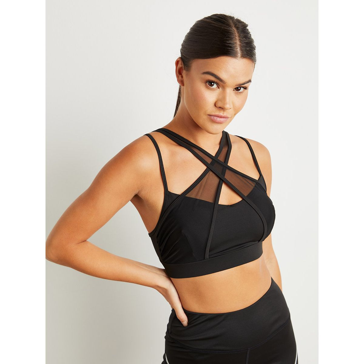 صدرية رياضية بتفاصيل شبكية من ستايلي-women-clothing-sportswearandactivewear-sportsbras-image-1