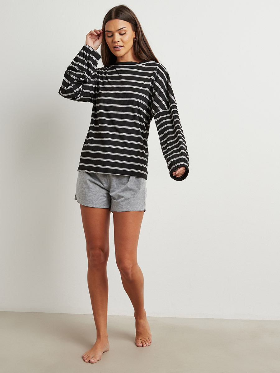 Styli Cozy Knitted Rib Long Sleeves Top and Shorts Set-women-clothing-nightwear-pyjamas-bottoms-image-2