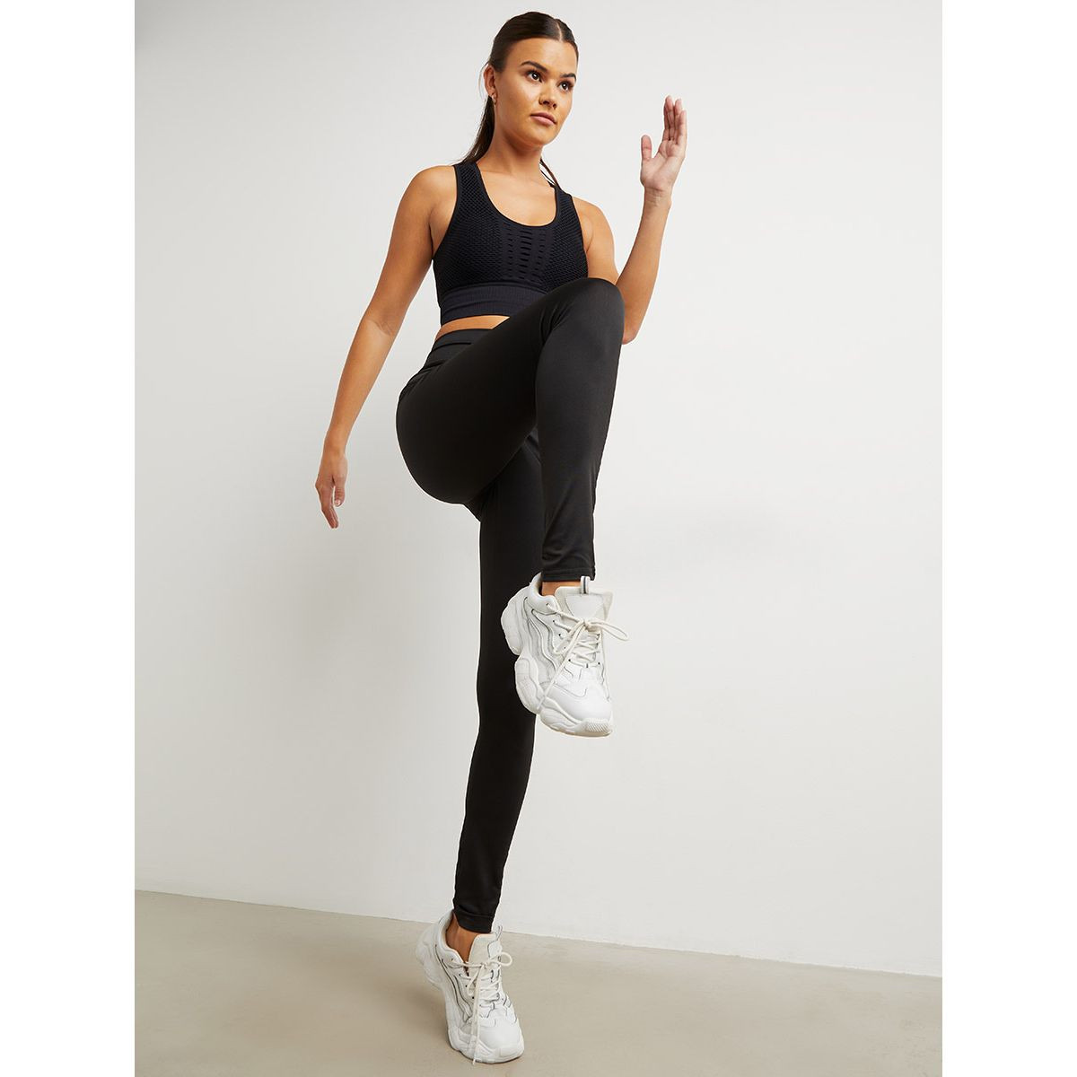 ليقنز بتفاصيل خلفية من ستايلي-women-clothing-bottoms-leggings-image-4