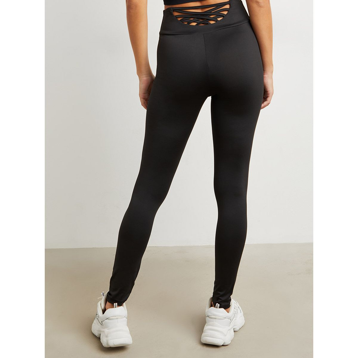 ليقنز بتفاصيل خلفية من ستايلي-women-clothing-bottoms-leggings-image-5