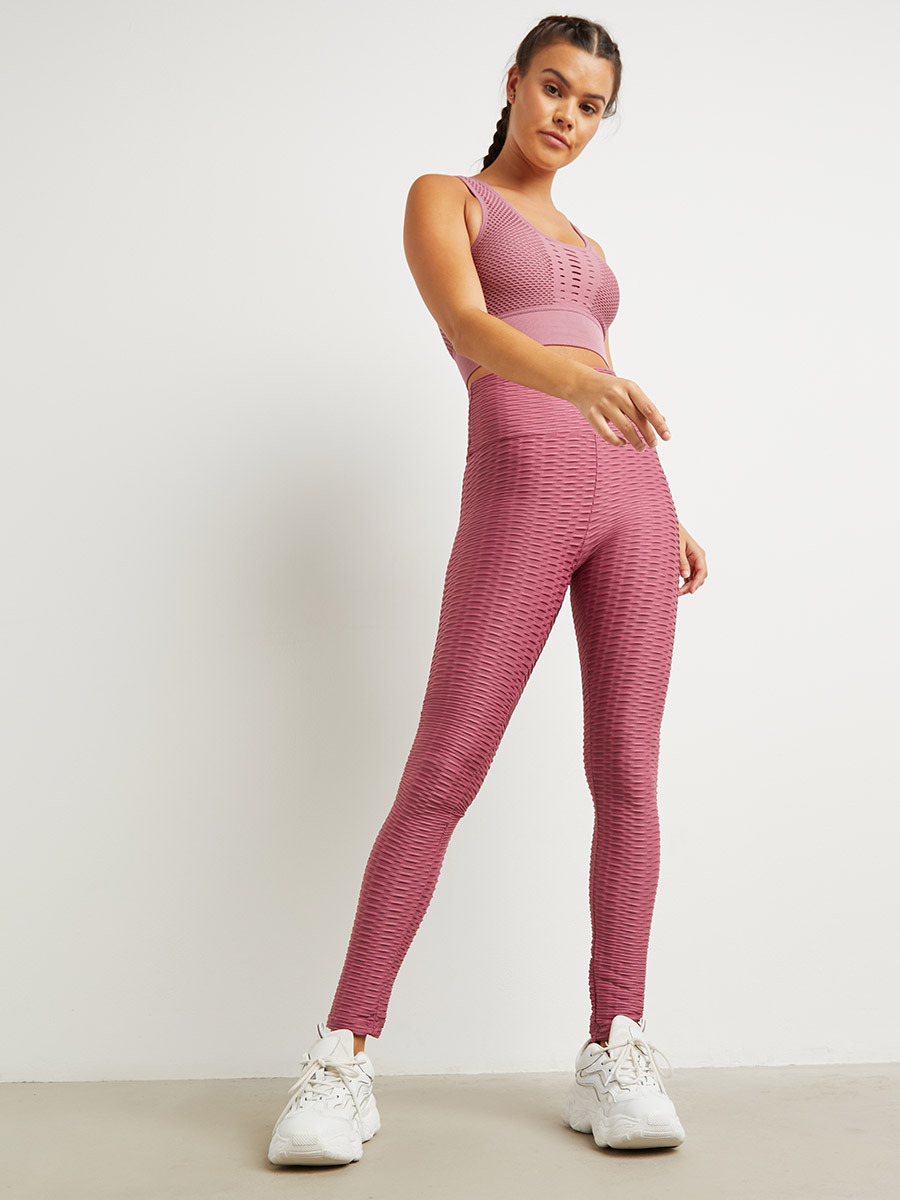 صدرية رياضية بتفاصيل خلفية من ستايلي-women-clothing-sportswearandactivewear-sportsbras-image-3