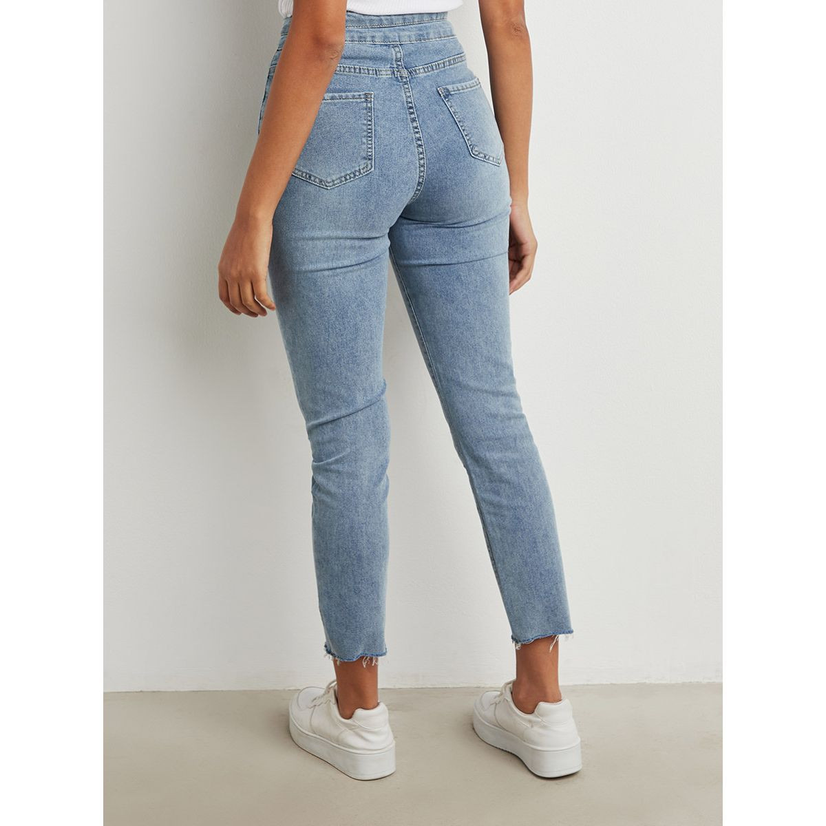 Styli Raw Hem Skinny Jeans with Button Waist Detail-women-clothing-bottoms-jeans-image-4