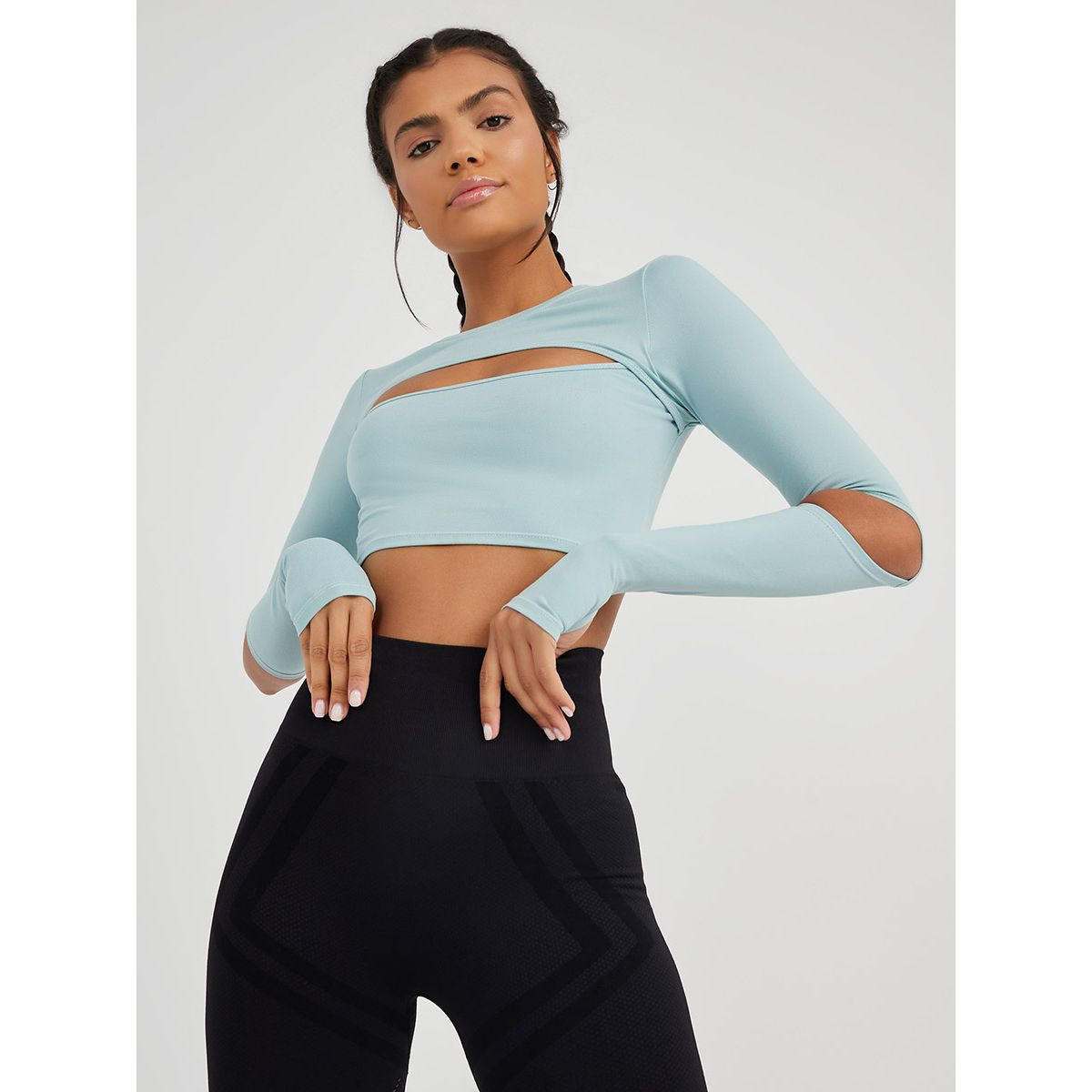 بلوزة رياضية كت أوت من ستايلي-women-clothing-sportswearandactivewear-tshirtsandvests-image-1