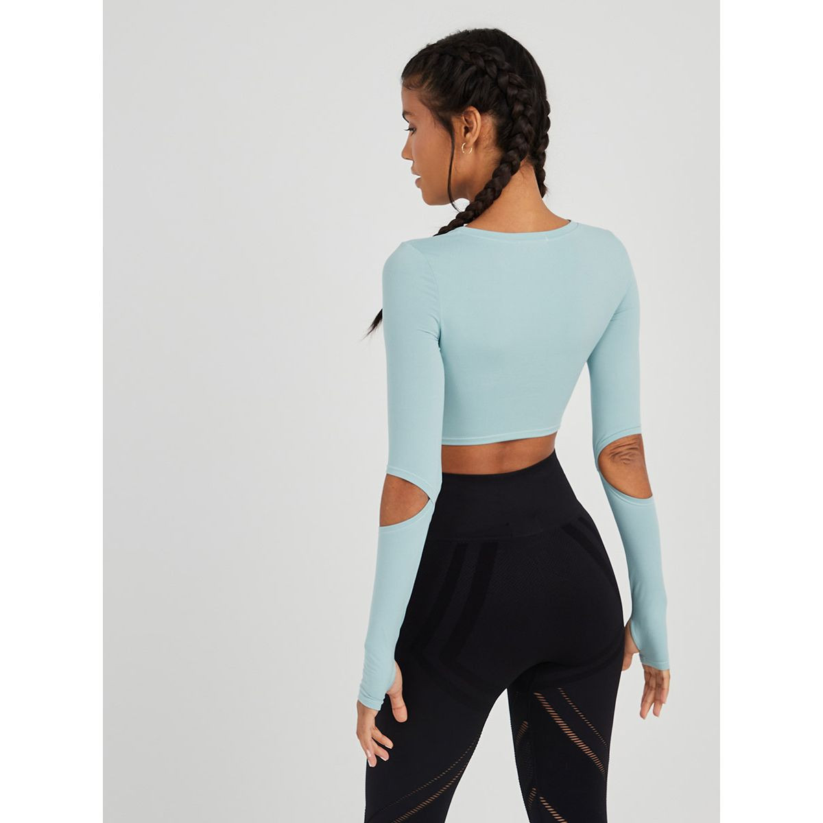 بلوزة رياضية كت أوت من ستايلي-women-clothing-sportswearandactivewear-tshirtsandvests-image-4