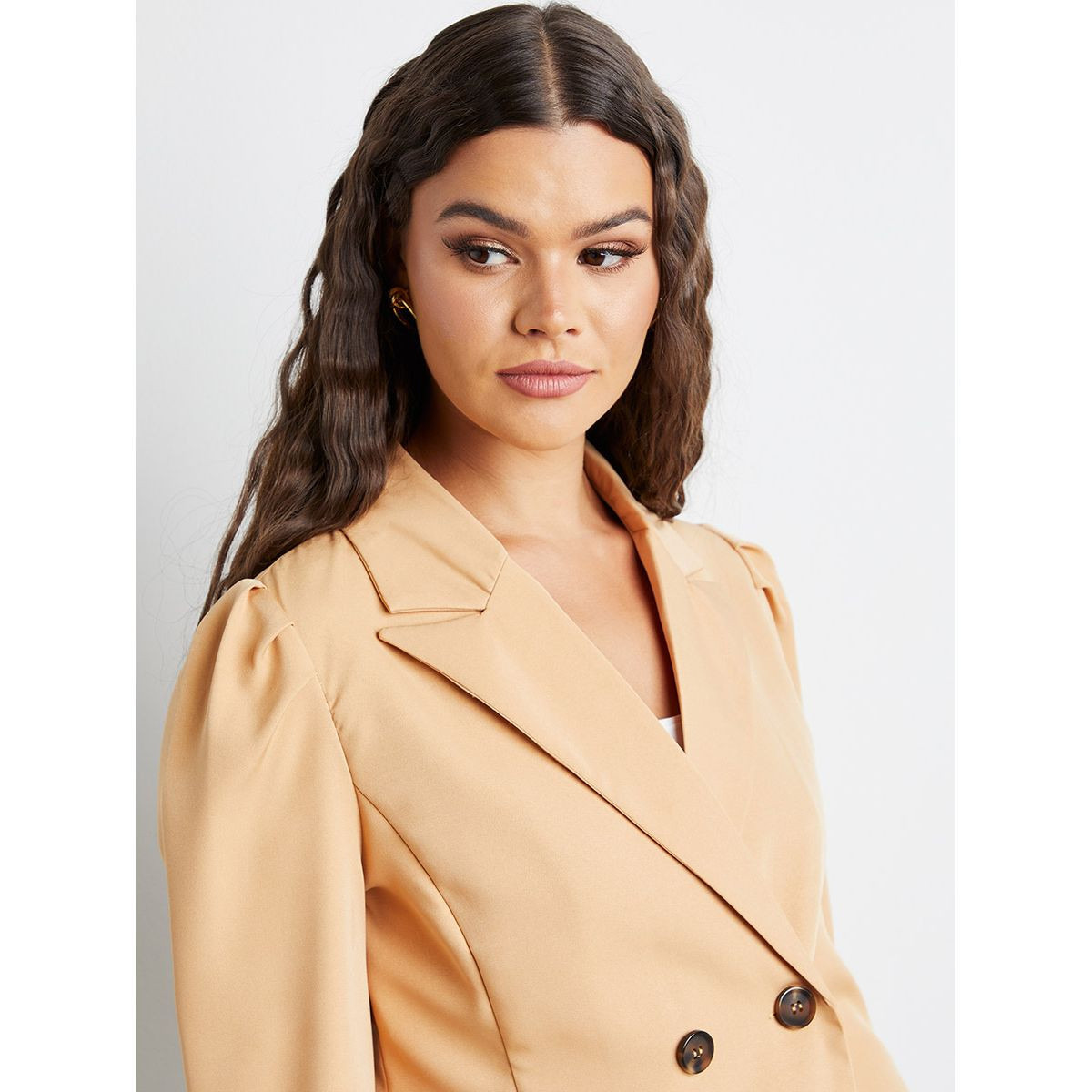 بليزر قصير بأكمام واسعة من ستايلي-women-clothing-coatsandjackets-blazers-image-4