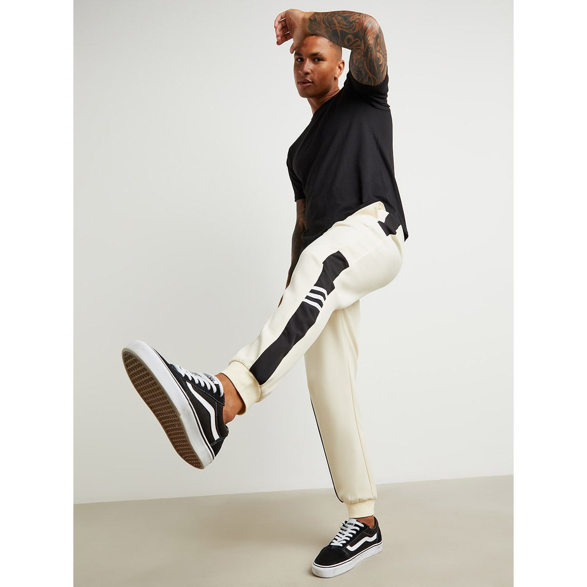 بنطال باساور مع فتحات للحزام من ستايلي-men-clothing-bottoms-trousersandchinos-trousers-image-2