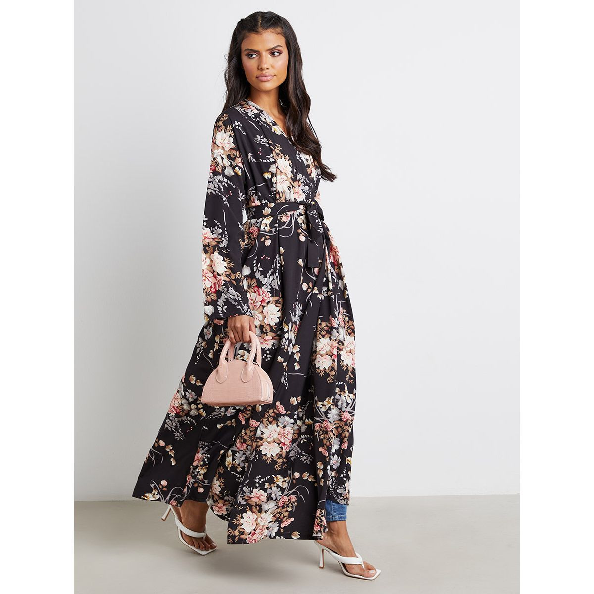 عباية بطبعات ورود من ستايلي-women-arabicclothing-abayas-image-6