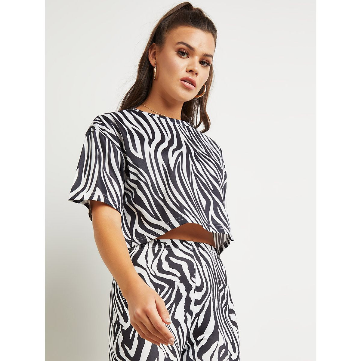 تيشيرت بطبعات جلد حيوان من ستايلي-women-clothing-tshirts-image-3