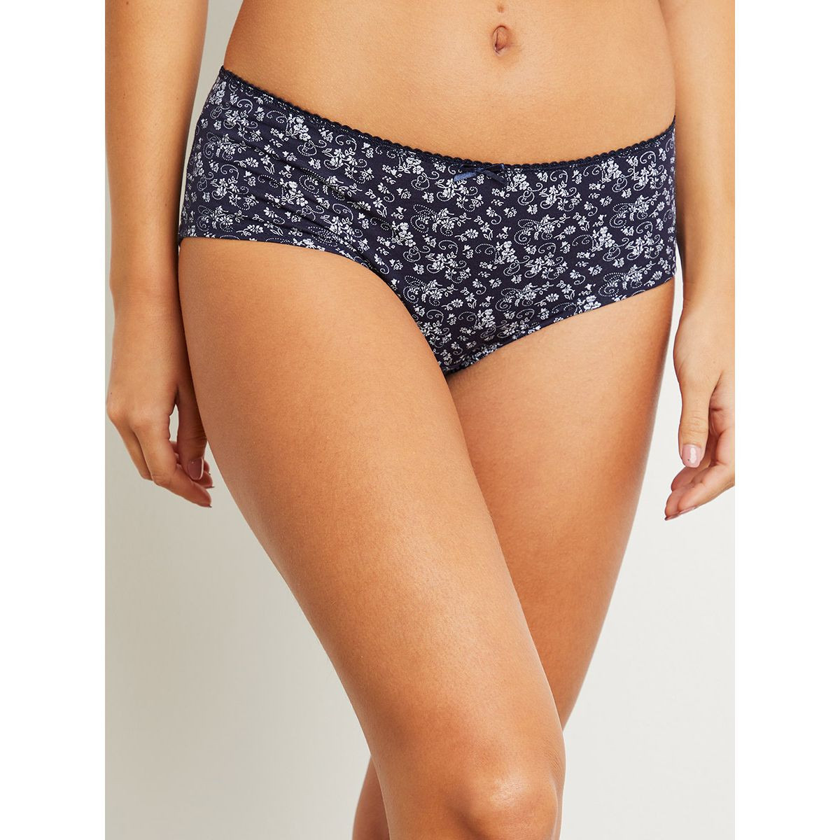 شورت بطبعات ازهار من ستايلي-women-clothing-lingerie-panties-image-2