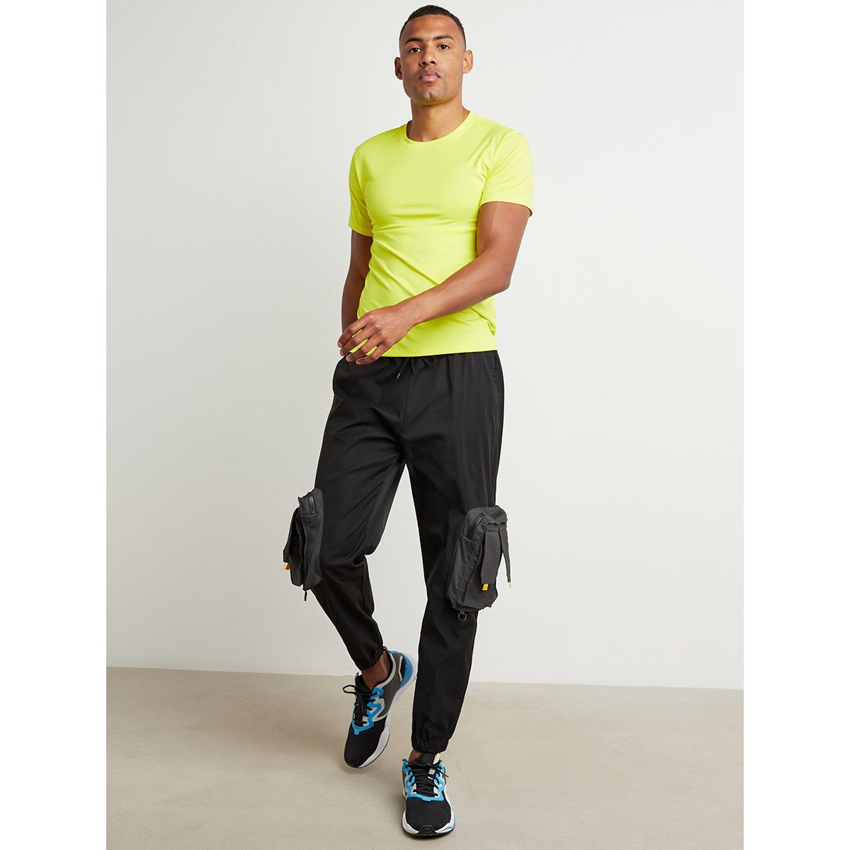 تيشيرت بقصة سلم فت من ستايلي-men-clothing-sportswearandactivewear-tshirtsandpolos-image-2