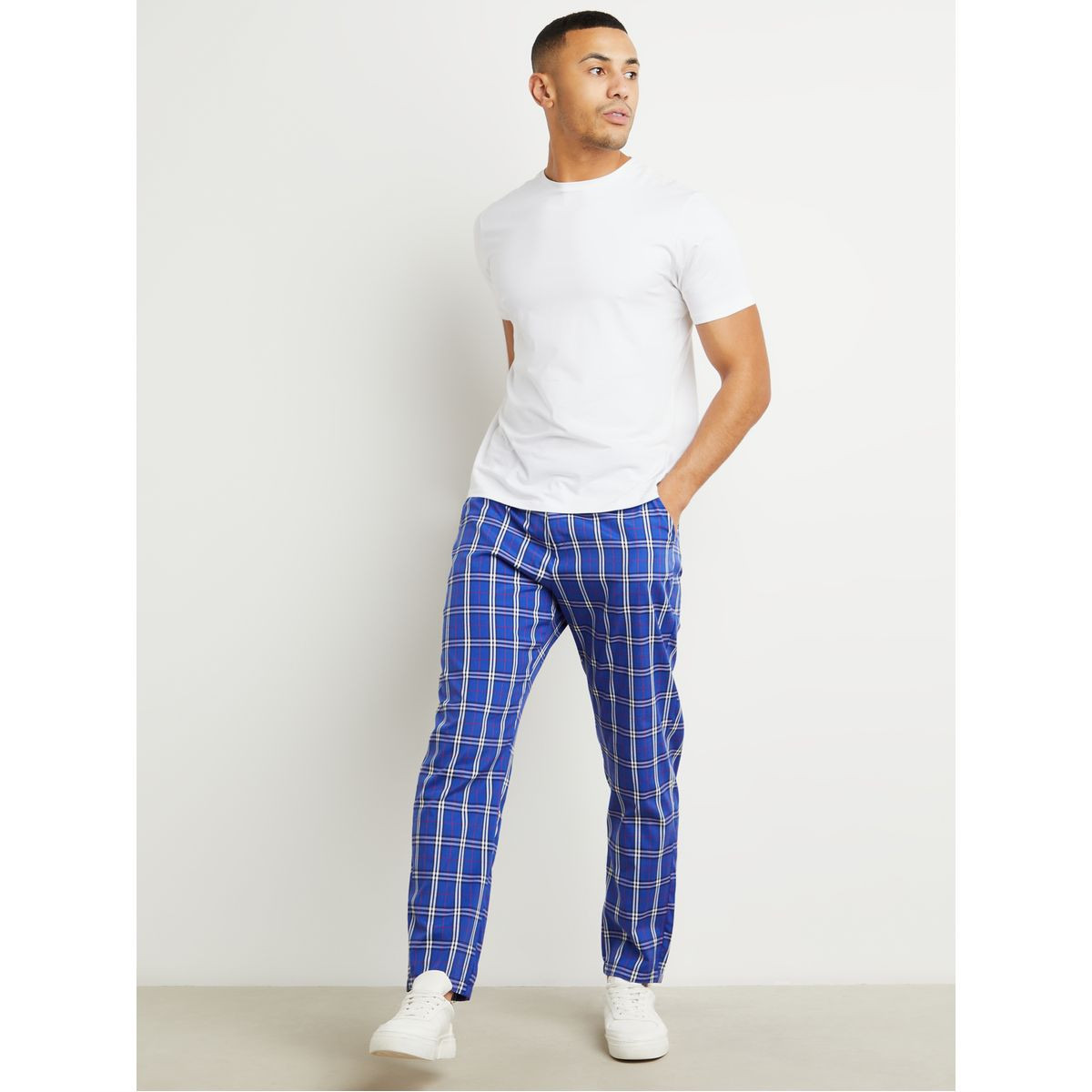 بنطال بطبعات مربعات-men-clothing-bottoms-trousersandchinos-trousers-image-2