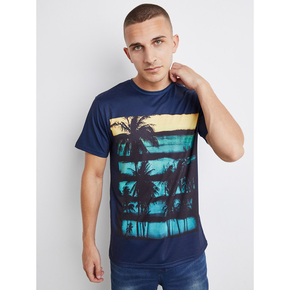 تيشيرت بطبعة جرافيك من ستايلي-men-clothing-tshirtsandpolos-tshirts-image-1