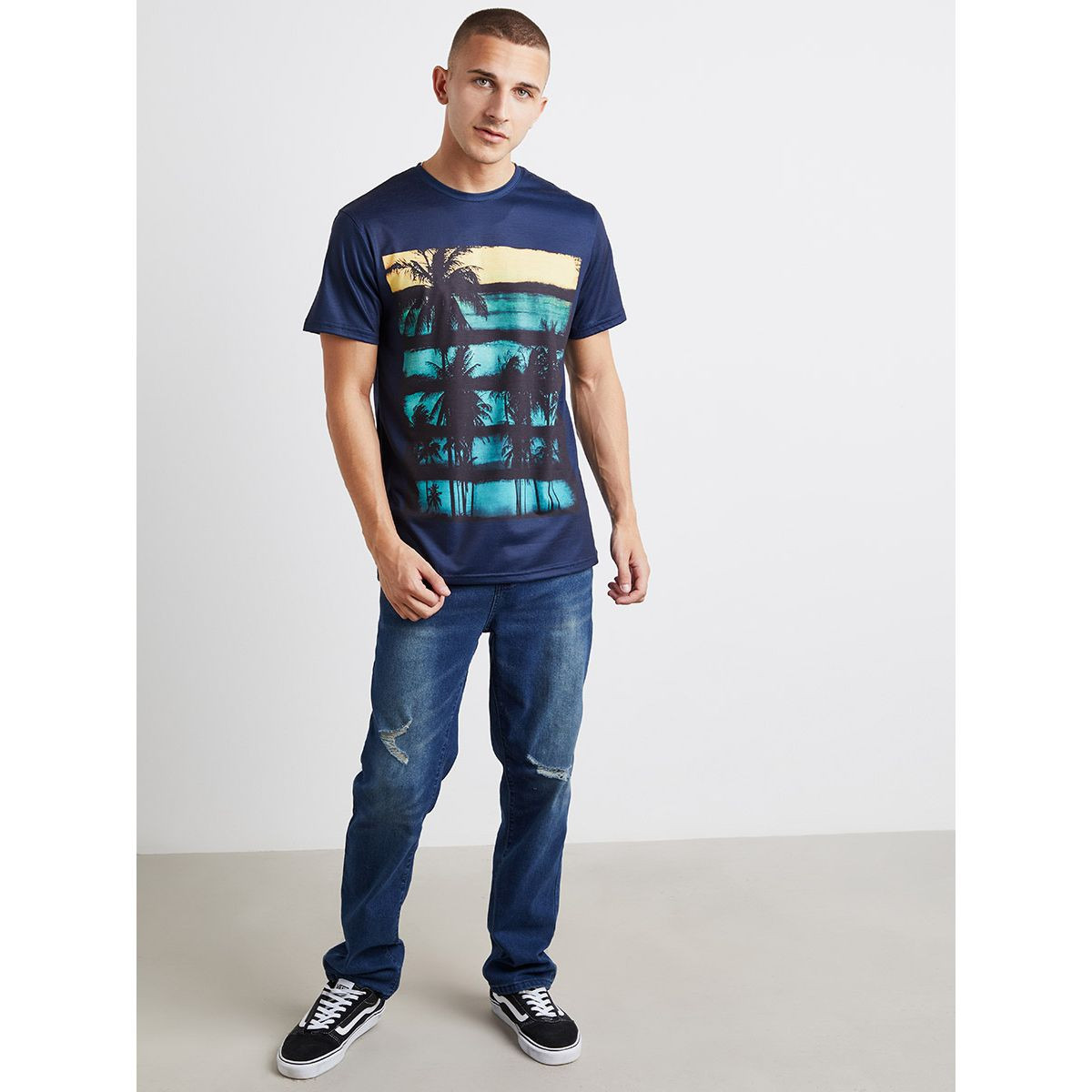 تيشيرت بطبعة جرافيك من ستايلي-men-clothing-tshirtsandpolos-tshirts-image-2