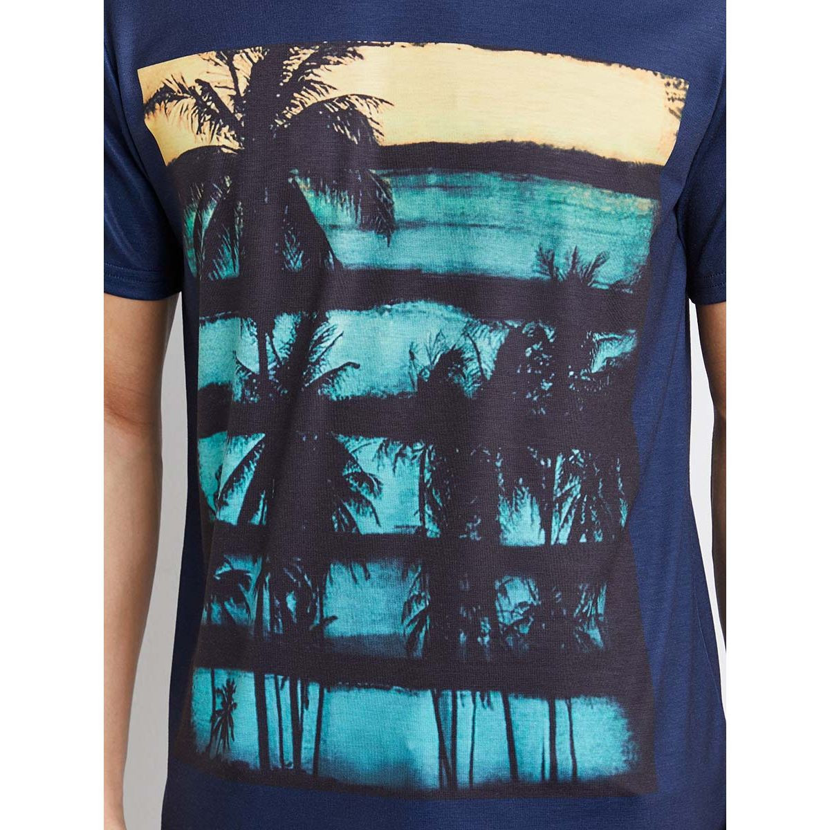 تيشيرت بطبعة جرافيك من ستايلي-men-clothing-tshirtsandpolos-tshirts-image-3