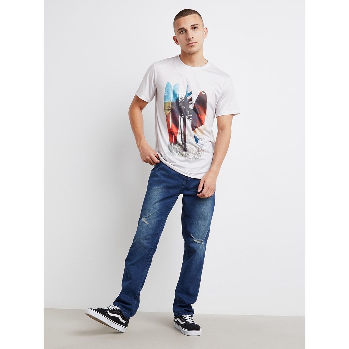 تيشيرت بطبعة جرافيك من ستايلي-men-clothing-tshirtsandpolos-tshirts-image-2