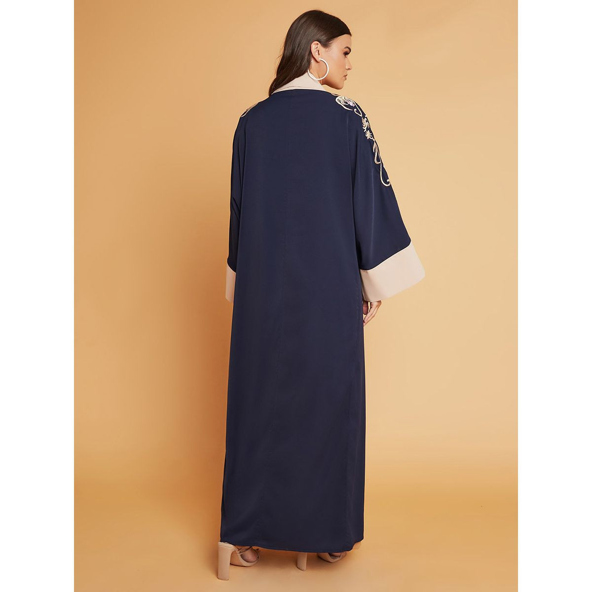 Styli Colorblock Abaya with Embroidered Detail-women-arabicclothing-abayas-image-4