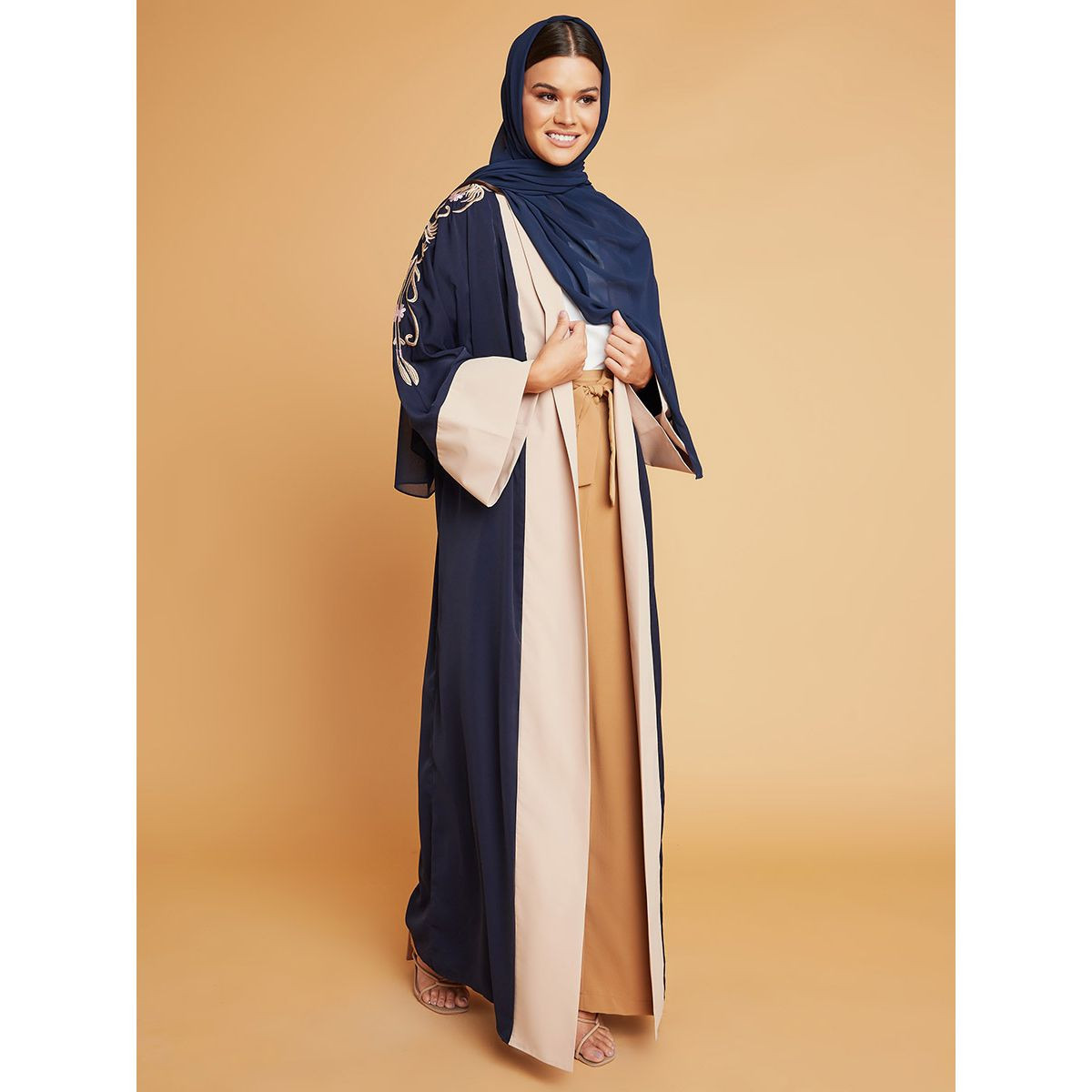 Styli Colorblock Abaya with Embroidered Detail-women-arabicclothing-abayas-image-5